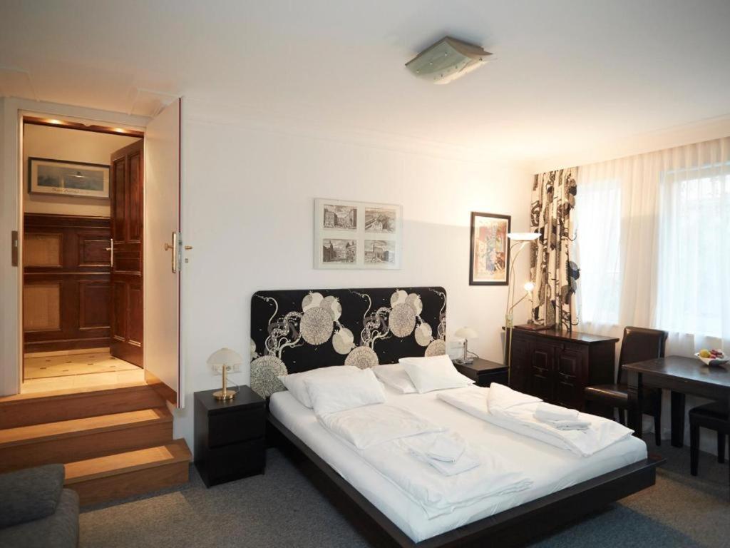 Vienna Studio Apartments Экстерьер фото